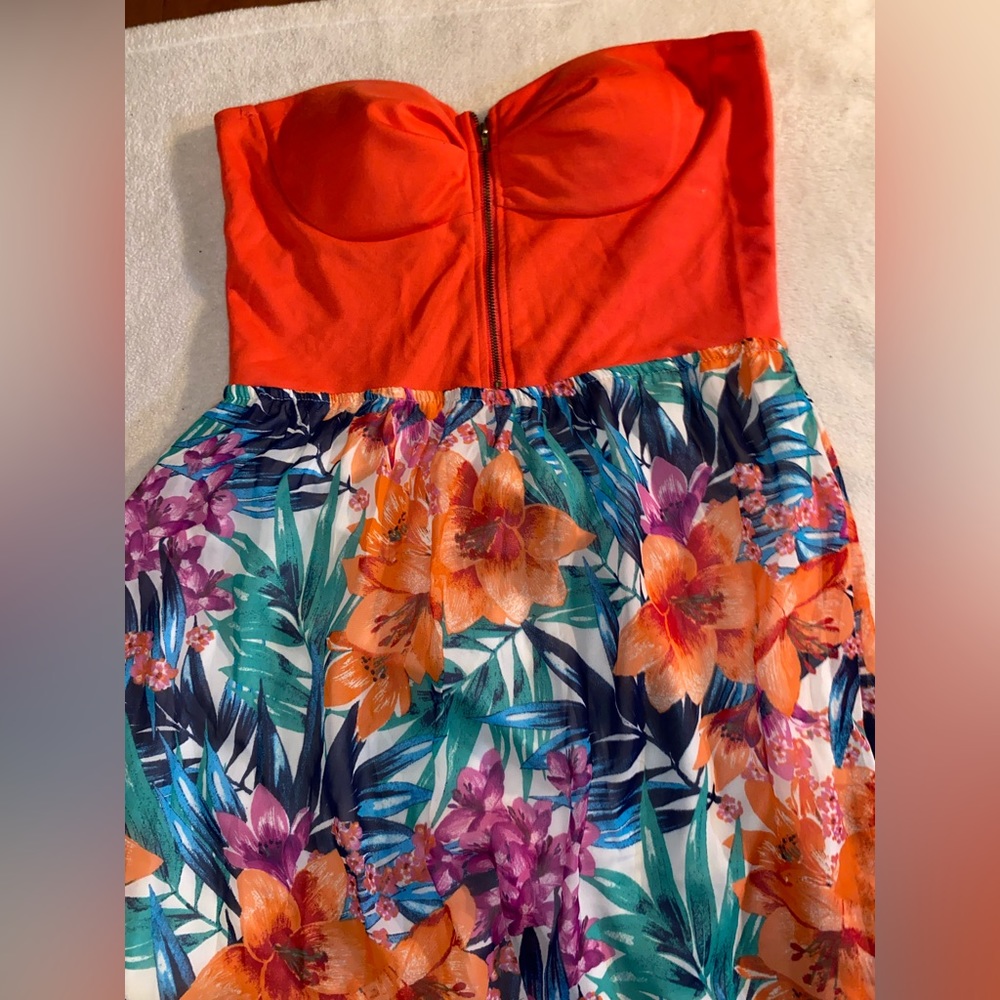 Beautiful Floral Print Dress with under slip new without tags